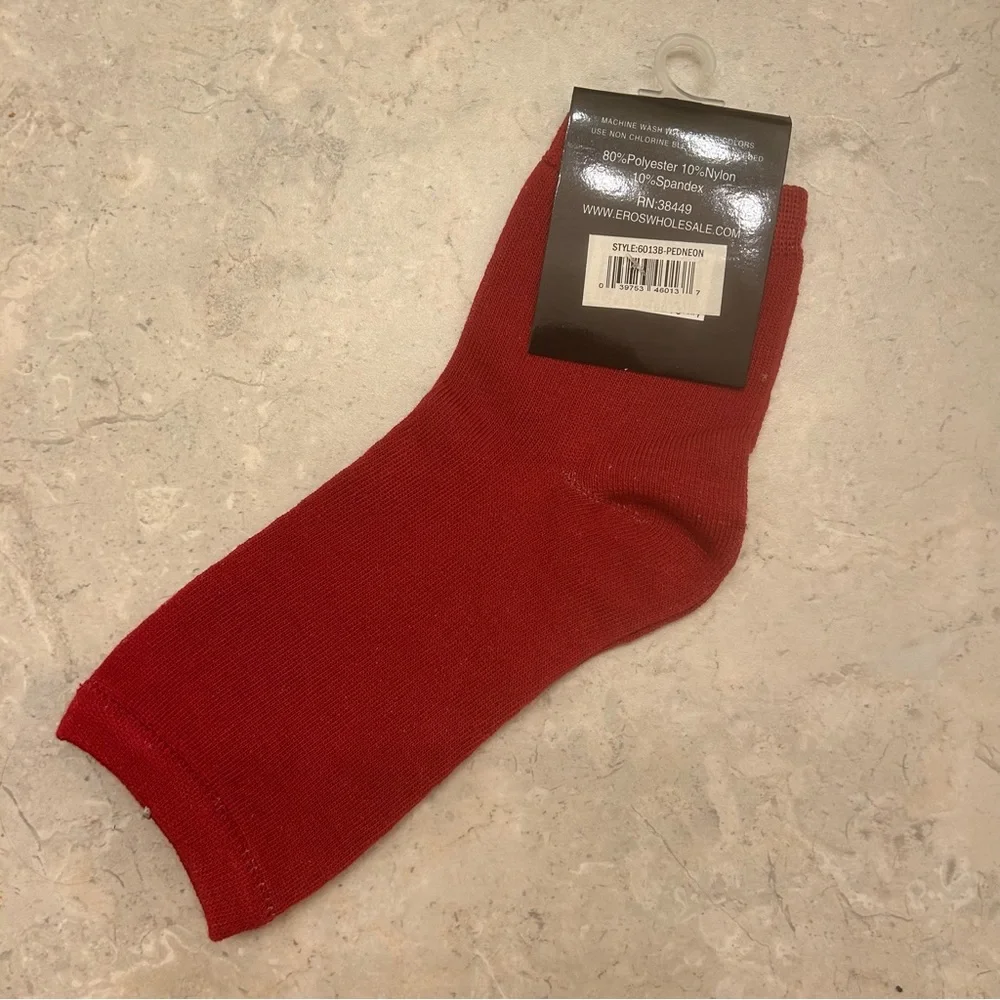 Free item: Toeless red socks